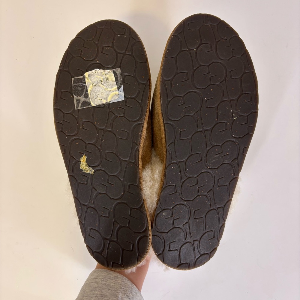 UGG Chestnut Suede Slippers with Cream Sheepskin Women’s 8 - Picture 9 of 9